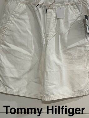 Tommy Hilfiger White Drawstring Elastic-Waist Shorts